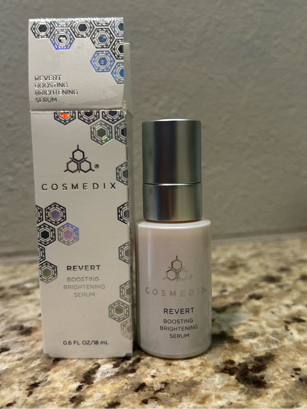 COSMEDIX Revert Boosting Brightening Serum - Cream & Silver